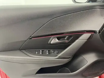 Photo 25 Peugeot 208  Electrique 50 kWh 136ch