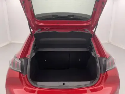 Photo 12 Peugeot 208  Electrique 50 kWh 136ch