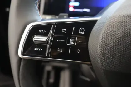 Photo 77 Renault Espace  E-Tech full hybrid 200 GSR2