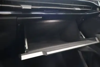 Photo 73 Renault Espace  E-Tech full hybrid 200 GSR2