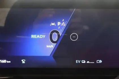 Photo 66 Renault Espace  E-Tech full hybrid 200 GSR2