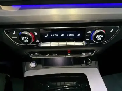 Photo 50 Audi Q5  Sportback 55 TFSIe 367 S tronic 7 Quattro