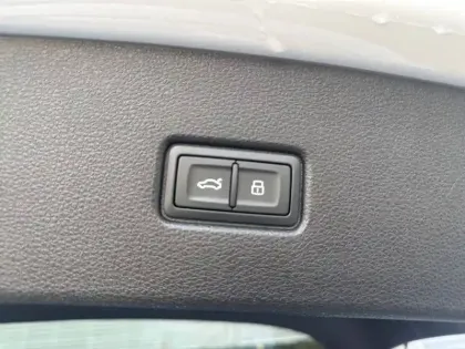 Photo 74 Audi Q5  Sportback 55 TFSIe 367 S tronic 7 Quattro