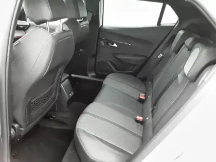 Photo 11 Peugeot 2008  Electrique 136 ch