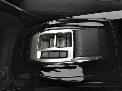 Photo 13 Peugeot 2008  Electrique 136 ch