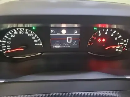 Photo 9 Peugeot 2008  PureTech 130 S&S EAT8