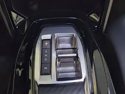 Photo 13 Peugeot 2008  PureTech 130 S&S EAT8