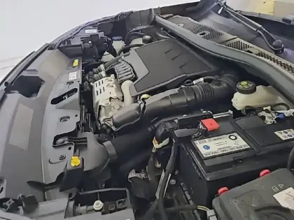 Photo 14 Peugeot 2008  PureTech 130 S&S EAT8