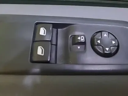 Photo 48 Peugeot Expert  FGN TOLE STANDARD ELECTRIQUE 75KWH 136