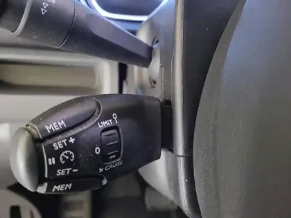 Photo 45 Peugeot Expert  FGN TOLE STANDARD ELECTRIQUE 75KWH 136