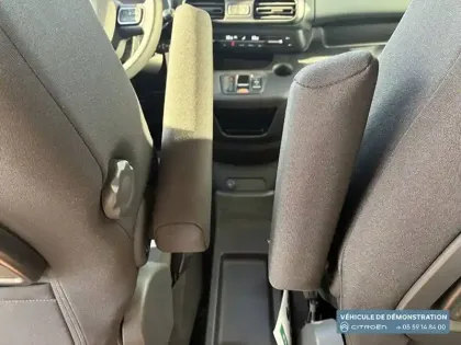 Photo 21 Citroën Berlingo e- Taille M 136 ch 100 kWh Automatique