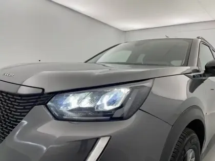 Photo 26 Peugeot 2008  PureTech 100 S&S BVM6