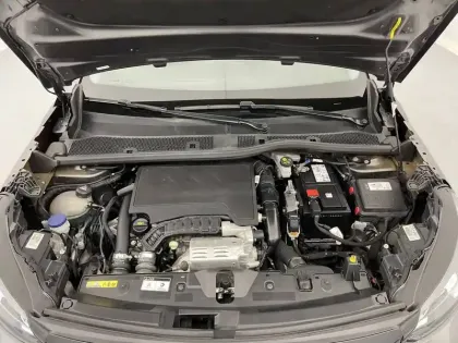 Photo 20 Peugeot 2008  PureTech 100 S&S BVM6