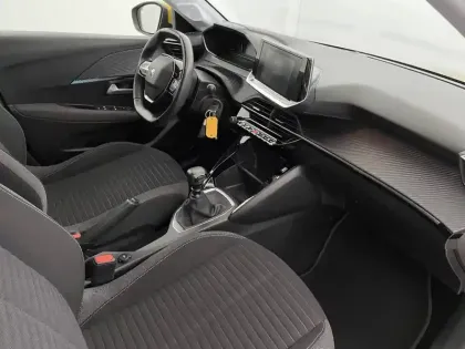 Photo 27 Peugeot 208  PureTech 100 S&S BVM6