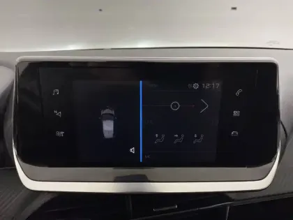 Photo 57 Peugeot 208  PureTech 100 S&S BVM6