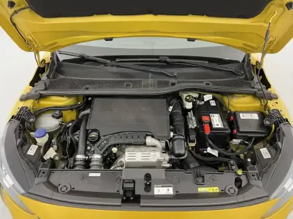 Photo 52 Peugeot 208  PureTech 100 S&S BVM6