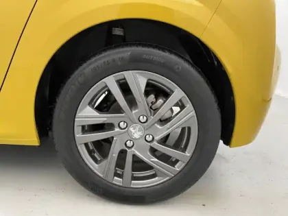 Photo 47 Peugeot 208  PureTech 100 S&S BVM6