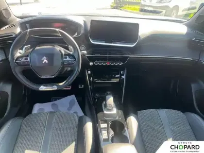 Photo 11 Peugeot 2008  PureTech 130 S&S EAT8