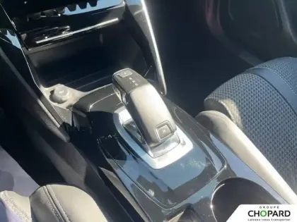 Photo 20 Peugeot 2008  PureTech 130 S&S EAT8