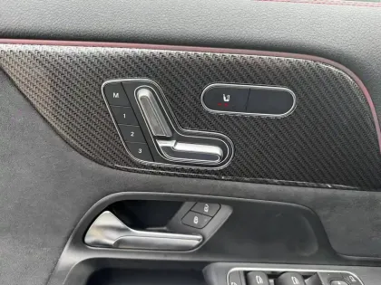 Photo 10 Mercedes GLA  200 d 8G-DCT