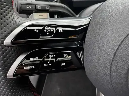 Photo 12 Mercedes GLA  200 d 8G-DCT