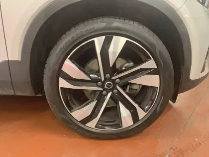 Photo 14 Volvo Xc40  B3 163 ch DCT7