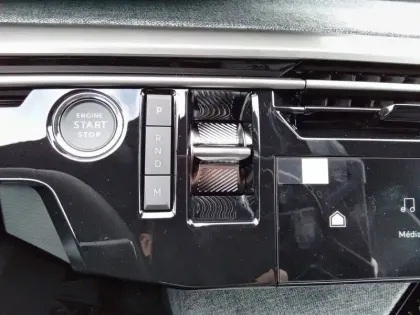 Photo 15 Peugeot 3008  Hybrid 136 e-DCS6