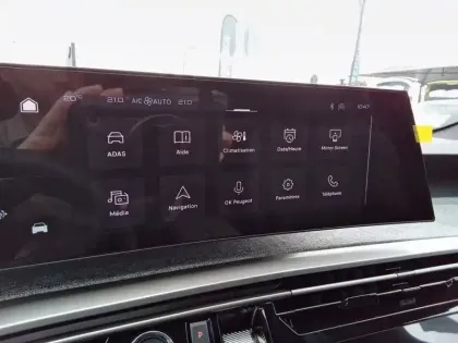 Photo 19 Peugeot 3008  Hybrid 136 e-DCS6