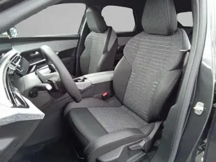 Photo 5 Peugeot 3008  Hybrid 136 e-DCS6