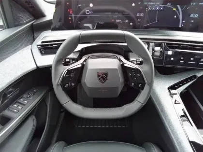 Photo 14 Peugeot 3008  Hybrid 136 e-DCS6