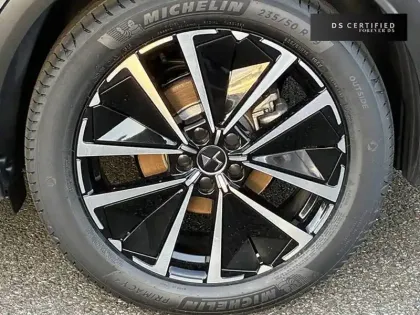 Photo 6 DS Ds 7  Hybride Rechargeable E-Tense 300 EAT8 4x4