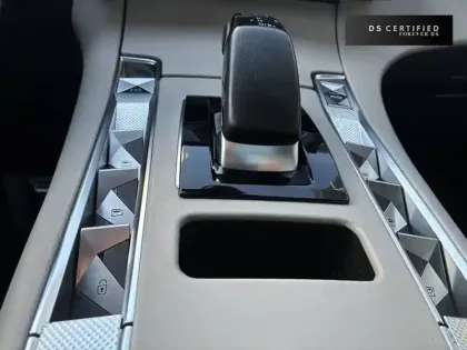 Photo 20 DS Ds 7  Hybride Rechargeable E-Tense 300 EAT8 4x4
