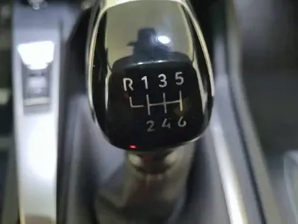 Photo 43 Peugeot 308  PureTech 130ch S&S BVM6