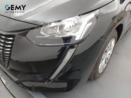 Photo 34 Peugeot 208  BlueHDi 100 S&S BVM6