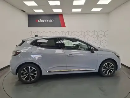 Photo 15 Renault Clio  E-Tech full hybrid 145 ch GSR2