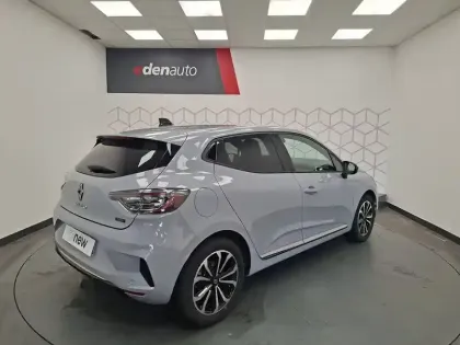 Photo 17 Renault Clio  E-Tech full hybrid 145 ch GSR2