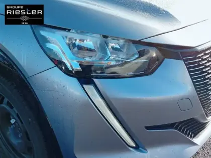 Photo 15 Peugeot 208  Electrique 50 kWh 136ch