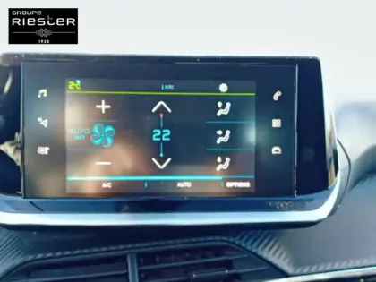 Photo 24 Peugeot 208  Electrique 50 kWh 136ch