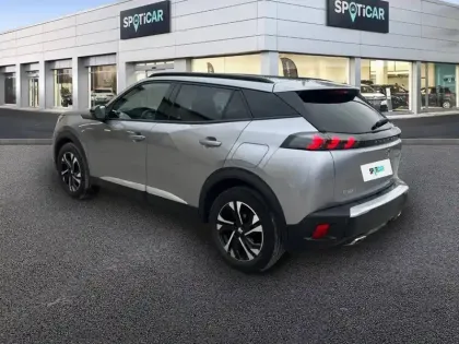 Photo 6 Peugeot 2008  PureTech 130 S&S BVM6