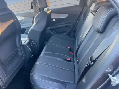 Photo 9 Peugeot 3008  Hybrid 225 e-EAT8