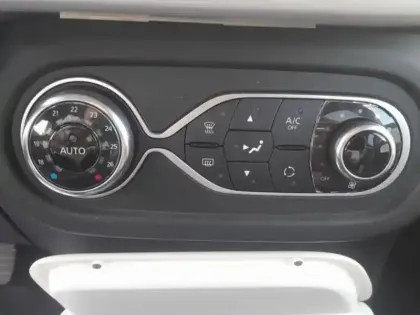 Photo 14 Renault Twingo  1.0 SCe 70ch Intens Boîte Courte Euro6