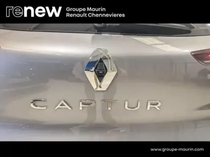 Photo 18 Renault Captur  1.6 E-Tech hybride 145ch Evolution