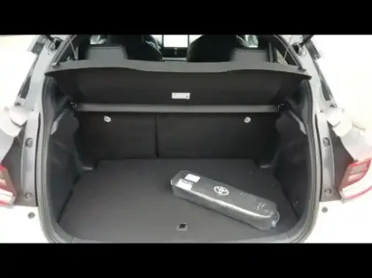 Photo 8 Toyota Yaris  130h Collection 5p MY25