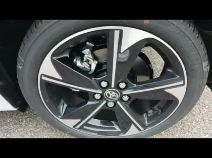 Photo 11 Toyota Yaris  130h Collection 5p MY25