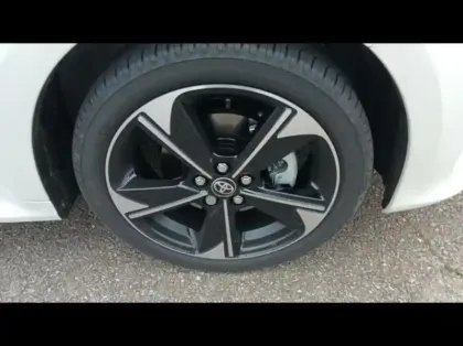 Photo 13 Toyota Yaris  130h Collection 5p MY25