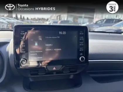 Photo 14 Toyota Yaris  116h Design 5p MY22