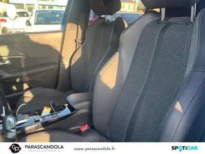 Photo 8 Peugeot 2008  e- 136ch GT Pack