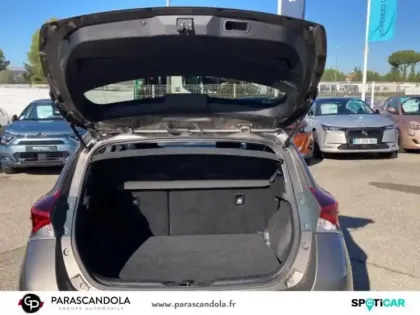 Photo 5 Toyota Auris  1.2 Turbo 116ch Design