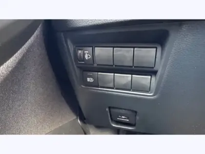 Photo 20 Toyota Yaris Hybride 116h Dynamic Business