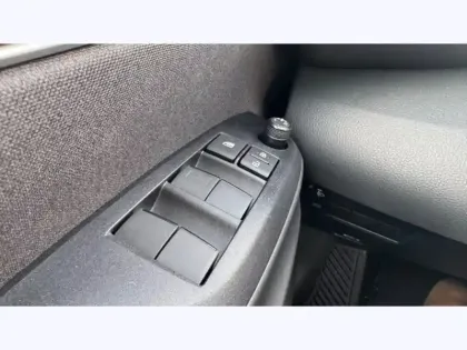 Photo 21 Toyota Yaris Hybride 116h Dynamic Business